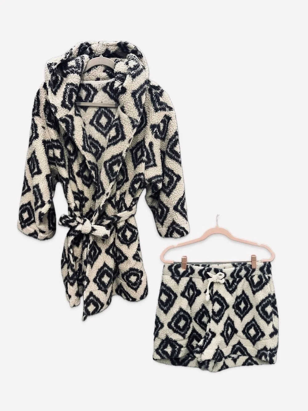 RARE‼️ Free People ‘Dorm Perfect’ Faux Sherpa Hooded Mini Robe and Shorts Set